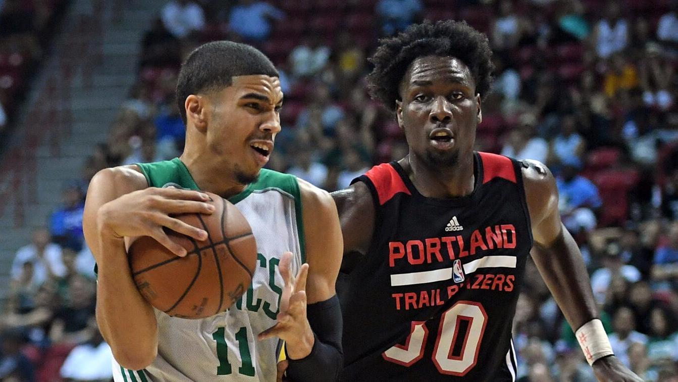 意媒：国米现场考察帕尔马中场贝尔纳韦，考虑让其做恰20替补（意媒：国米现场评估帕尔马中场贝尔纳韦，或将其列为恰20替补人选）