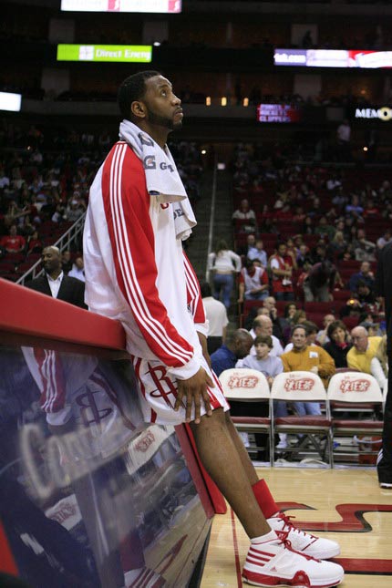 队报：利物浦中场莫顿加盟里昂转会费为1000万+500万欧（队报：里昂签下利物浦中场莫顿，转会费1000万欧+500万欧浮动条款）