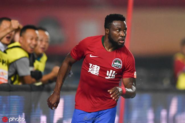 齐达内：初到尤文时不明白为什么训练那么狠；尤文会再次伟大（齐达内：初到尤文不解训练为何如此严苛；相信斑马军团终会重现辉煌）